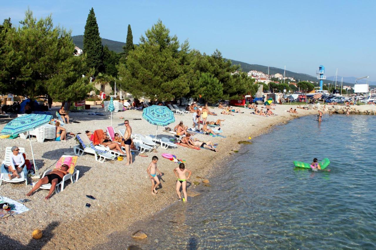 Apartments With A Parking Space Crikvenica - 5589 Exteriör bild